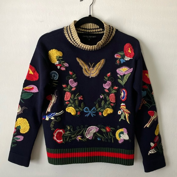 CENTRAL PARK WEST Sweater - Picture 1 of 5